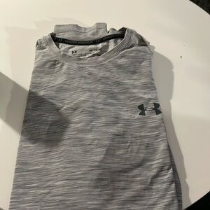 Under Armour men’s long sleeve